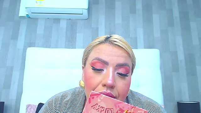 LeahMillerr online show from 01-14-26, 01:26