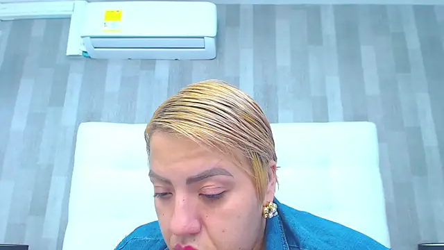 LeahMillerr online show from 12-16-25, 12:53