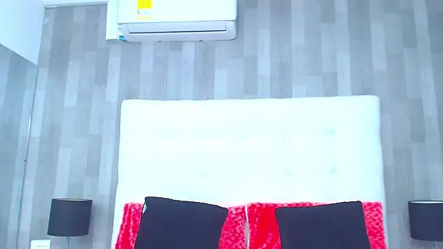 LeahMillerr online show from 02-17-26, 12:24