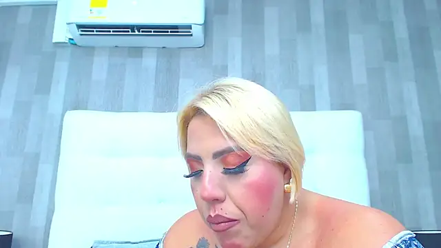 LeahMillerr online show from 04-14-26, 04:45