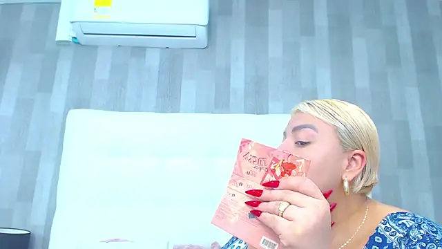 LeahMillerr online show from 03-11-26, 12:54