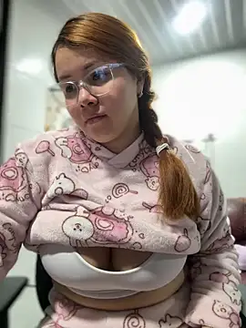 Snapshot of solecito_22 chatting on 02-12-26, 02:22 solecito 22 online show from 02-12-26, 02:22