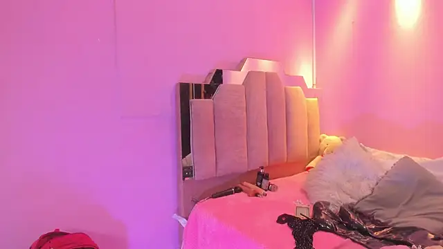 LoveQueen2 online show from 01-06-26, 11:58