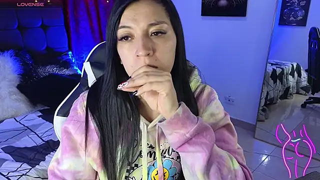 Majuu   online show from 11-15-25, 11:25