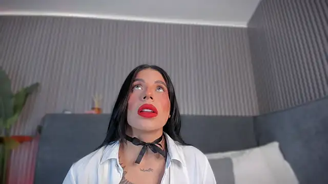 emelie 89 online show from 06-12-26, 12:25