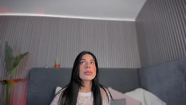 emelie 89 online show from 06-14-26, 01:01
