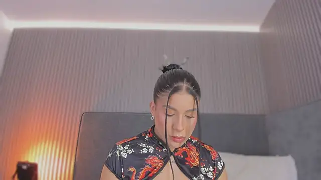 emelie 89 online show from 02-06-26, 12:45