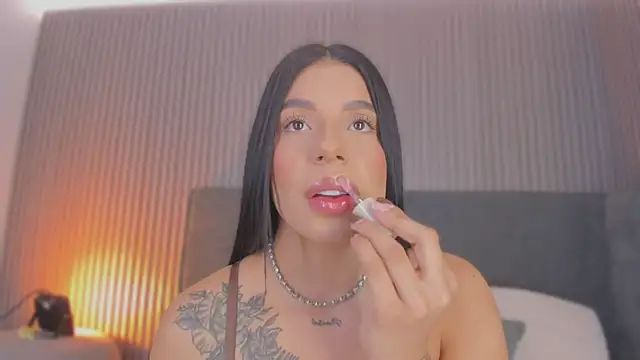 emelie 89 online show from 02-12-26, 12:38