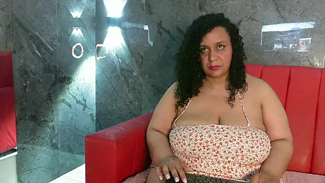 Danielaa a online show from 11-17-25, 01:53