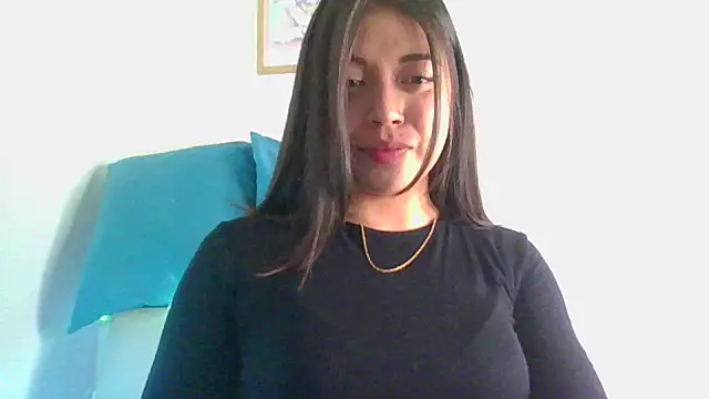 Snapshot of katherodriguezx chatting on 05-27-26, 12:31 katherodriguezx online show from 05-27-26, 12:31
