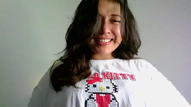 Snapshot of katherodriguezx chatting on 04-29-26, 11:00 katherodriguezx online show from 04-29-26, 11:00