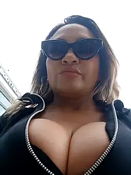 Afroditecash online show from 10-28-25, 06:07