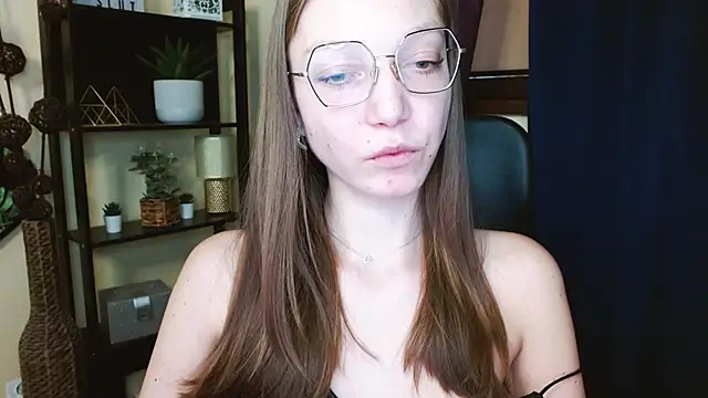 EmillyPlay online show from 02-12-26, 06:57