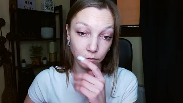 EmillyPlay online show from 02-24-26, 12:39