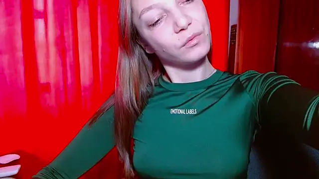 EmillyPlay online show from 12-22-25, 09:31