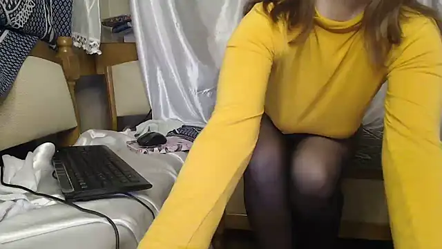 Burberrry  online show from 03-23-26, 07:58