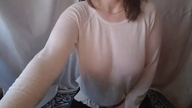 Burberrry  online show from 05-02-26, 04:18