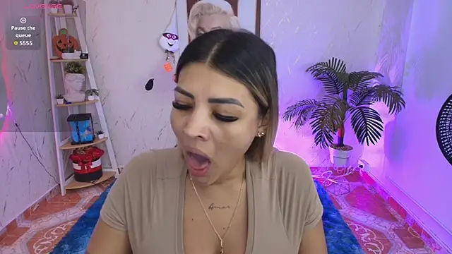 SALOOMEE   online show from 01-17-26, 12:09