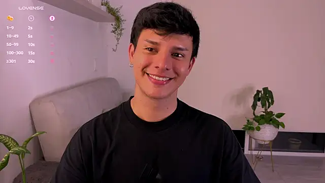 Snapshot of Alexxblue chatting on 11-12-25, 03:10 Alexxblue online show from 11-12-25, 03:10