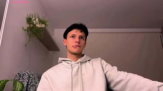 Snapshot of Alexxblue chatting on 09-09-25, 04:33 Alexxblue online show from 09-09-25, 04:33