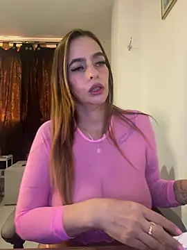 Snapshot of Alessandra_Schmoll chatting on 06-10-26, 04:08 Alessandra Schmoll online show from 06-10-26, 04:08