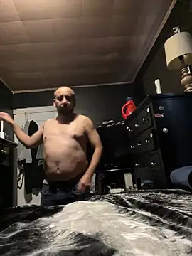 ElPollo77 online show from 12-18-24, 02:49