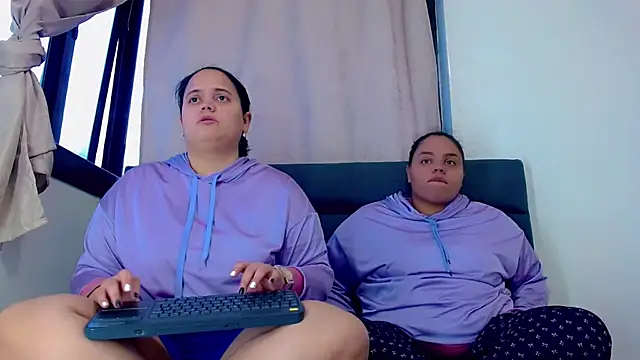 brunnette hot online show from 11-30-25, 11:00