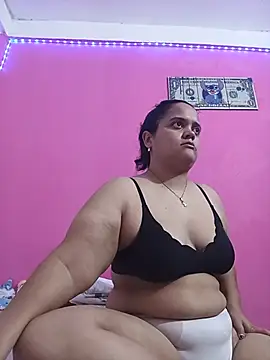 Snapshot of brunnette_hot chatting on 06-05-26, 10:32 brunnette hot online show from 06-05-26, 10:32