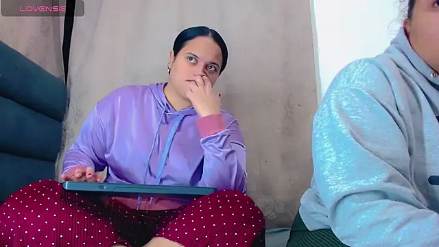 brunnette hot online show from 01-09-26, 10:33