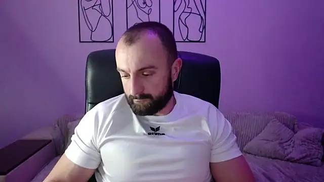 brindlefly6969 online show from 01-08-26, 11:49