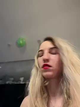 Snapshot of Adelina0001 chatting on 02-19-25, 02:12 Adelina0001 online show from 02-19-25, 02:12