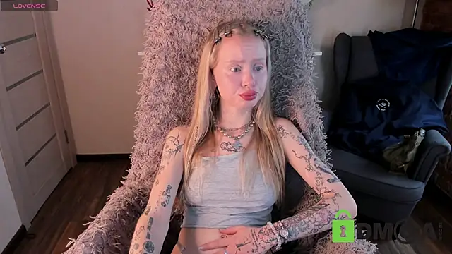 MalenaErnman online show from 05-24-26, 10:59