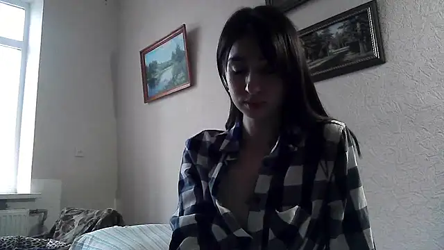 Snapshot of ElizaSwon chatting on 04-14-26, 03:50 ElizaSwon online show from 04-14-26, 03:50