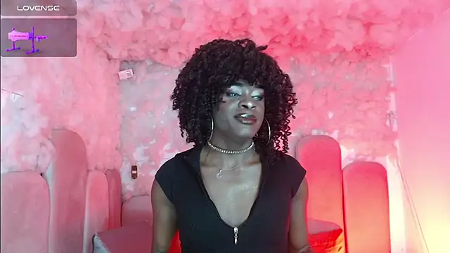 Snapshot of puca_ebony chatting on 05-13-26, 04:47 puca ebony online show from 05-13-26, 04:47