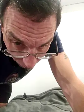 Iliketocooksquirt25 online show from 04-19-26, 06:03