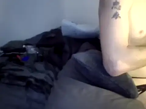 Snapshot of Iliketocooksquirt25 chatting on 03-07-25, 12:37 Iliketocooksquirt25 online show from 03-07-25, 12:37