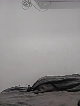 Iliketocooksquirt25 online show from 02-04-26, 09:54