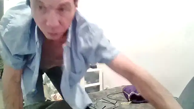 Iliketocooksquirt25 online show from 04-23-26, 01:23