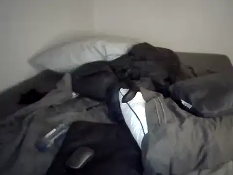 Snapshot of Iliketocooksquirt25 chatting on 03-13-25, 01:07 Iliketocooksquirt25 online show from 03-13-25, 01:07