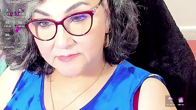 Snapshot of cataleya_mom chatting on 01-17-26, 04:38 cataleya mom online show from 01-17-26, 04:38