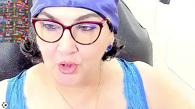 Snapshot of cataleya_mom chatting on 06-21-26, 03:45 cataleya mom online show from 06-21-26, 03:45