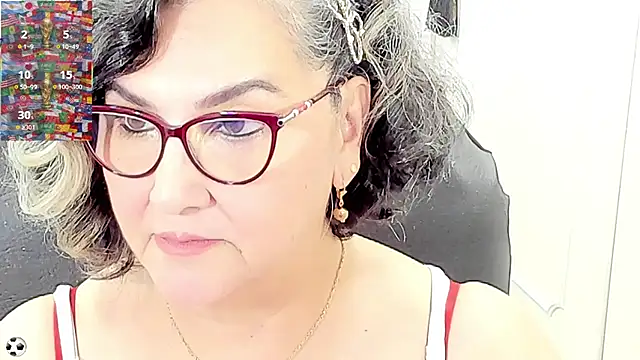 Snapshot of cataleya_mom chatting on 06-17-26, 02:11 cataleya mom online show from 06-17-26, 02:11