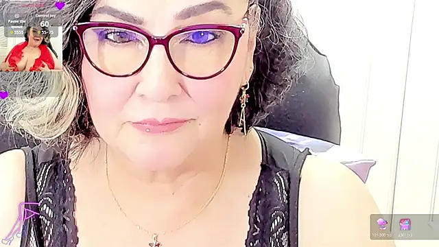 Snapshot of cataleya_mom chatting on 07-24-26, 02:07 cataleya mom online show from 07-24-26, 02:07