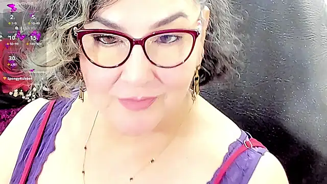 Snapshot of cataleya_mom chatting on 06-04-26, 02:05 cataleya mom online show from 06-04-26, 02:05