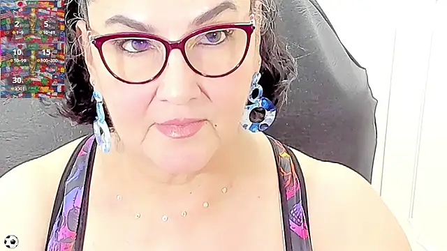 Snapshot of cataleya_mom chatting on 06-26-26, 11:54 cataleya mom online show from 06-26-26, 11:54