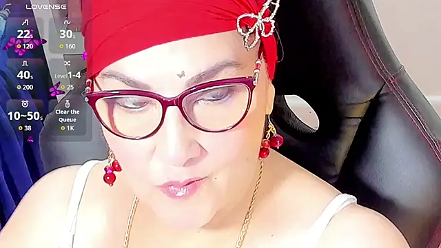 cataleya mom online show from 10-28-25, 03:18