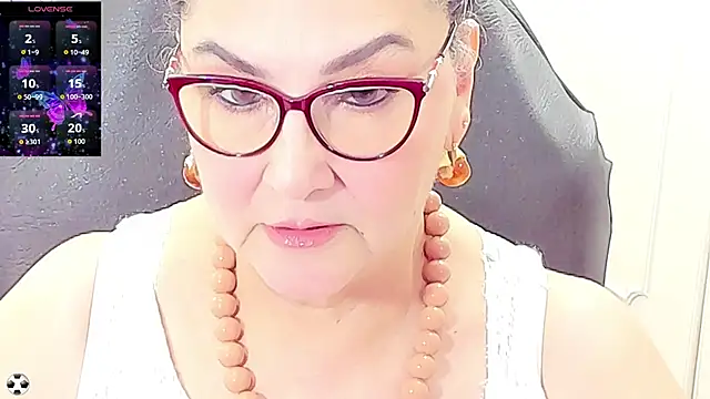 Snapshot of cataleya_mom chatting on 07-18-26, 01:58 cataleya mom online show from 07-18-26, 01:58