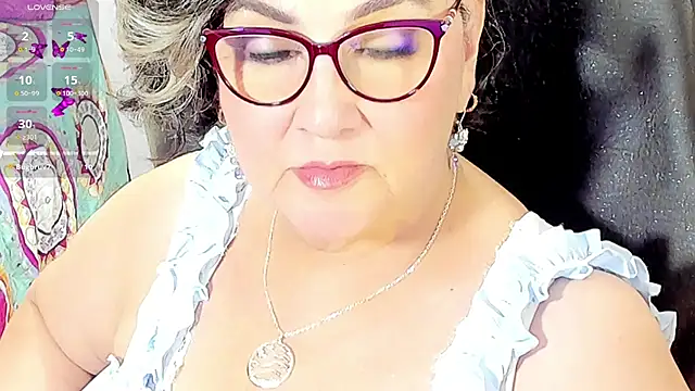 Snapshot of cataleya_mom chatting on 02-27-26, 03:29 cataleya mom online show from 02-27-26, 03:29