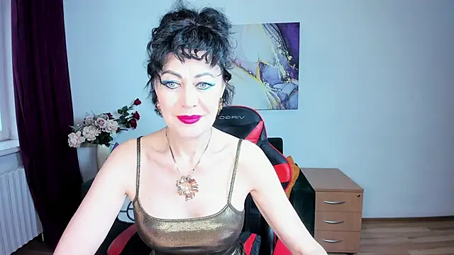 Silvia Wallec online show from 05-09-26, 05:11
