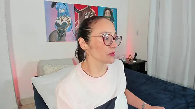 Jessica Herrera  online show from 09-17-25, 09:39